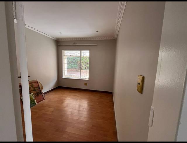 4 bed property to rent in GLENVISTA